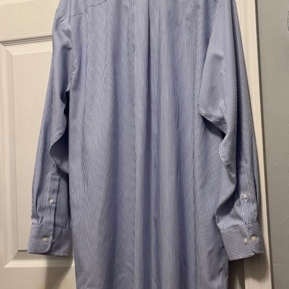 LANDS END Solid No Iron Supima Buttondown Collar Dress Shirt - Picture 5 of 7